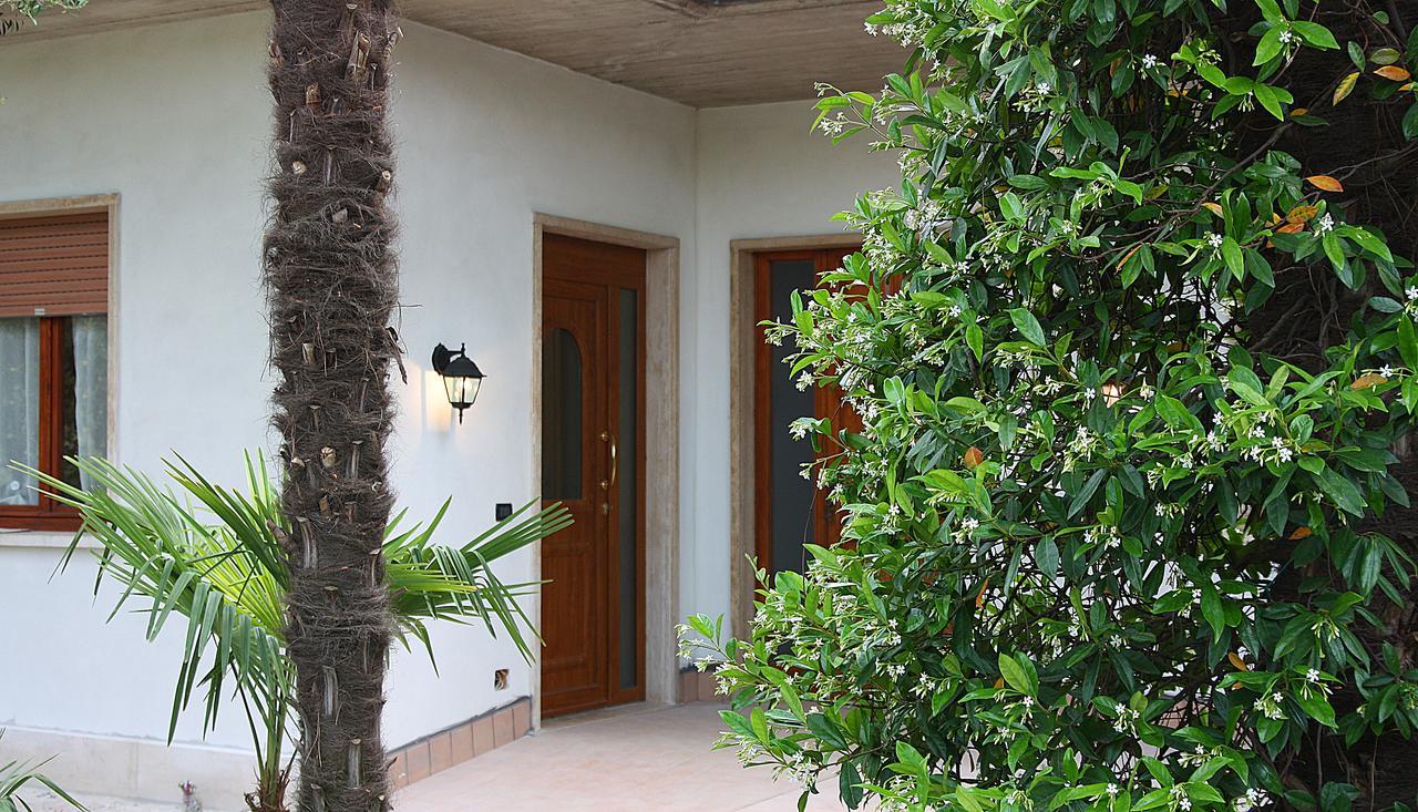 San Giorgio Lazise Locazione Turistica Bed & Breakfast Cola  Exterior photo