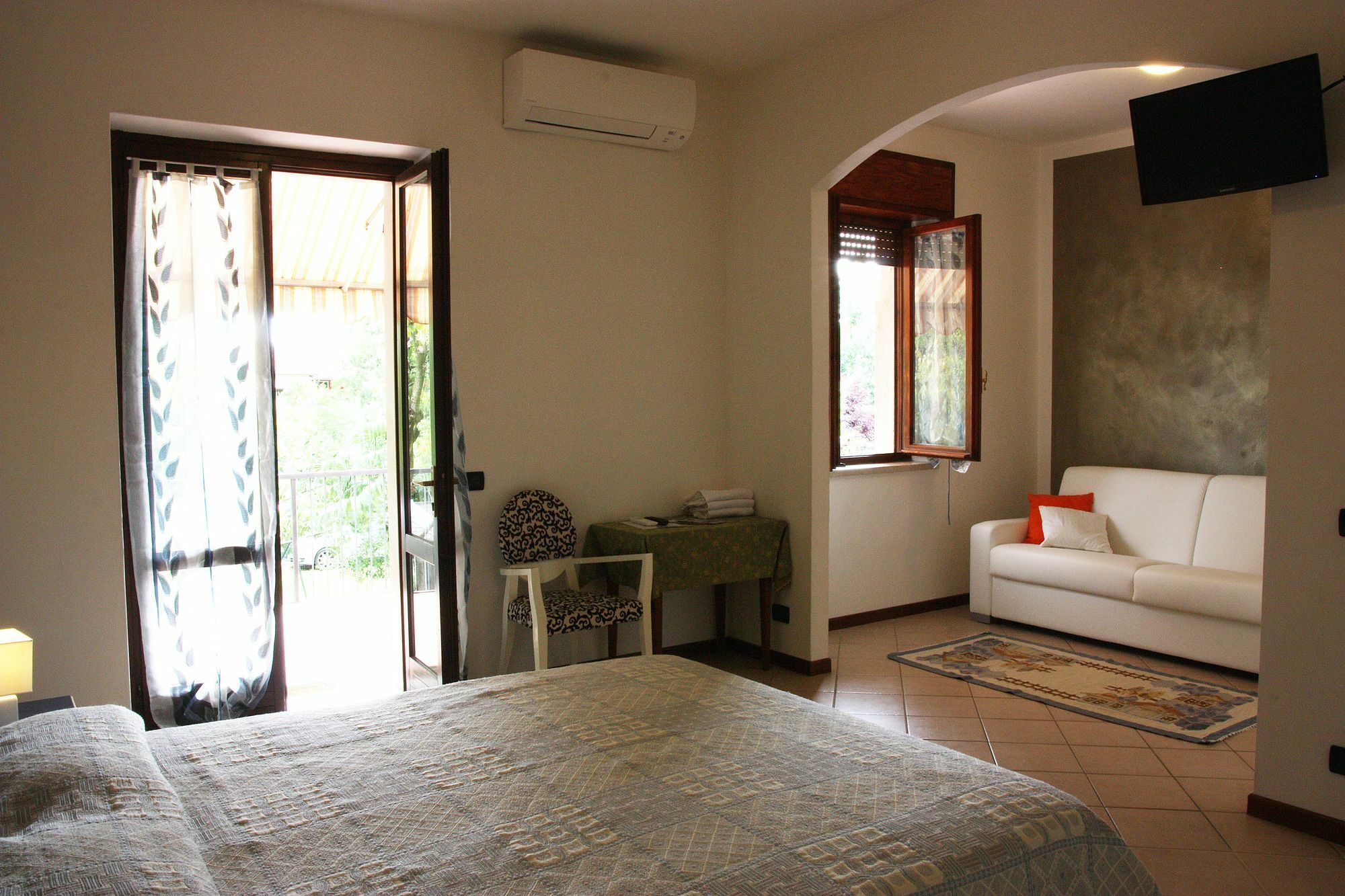 San Giorgio Lazise Locazione Turistica Bed & Breakfast Cola  Exterior photo